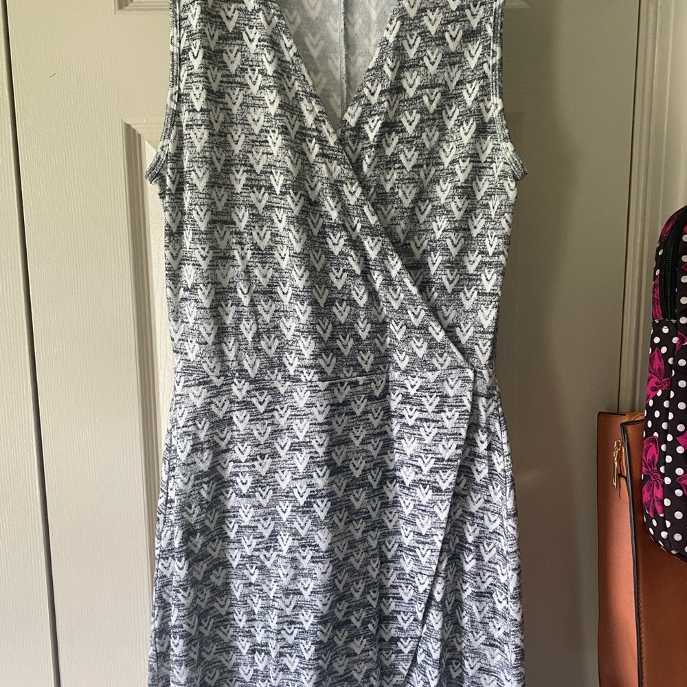 41 Hawthorn Black and White Patterned Midi Dress
